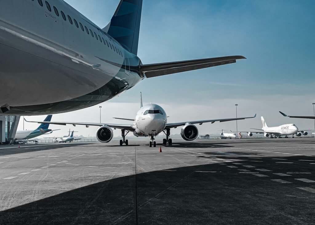 Chauffeur privé VTC - LI DRIVE - Transfert Gare perrache - Gare part dieu - aéroport saint exupéry